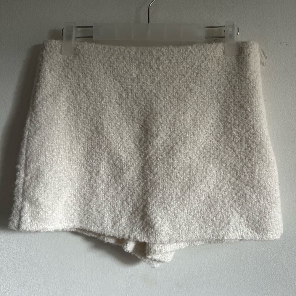 Zara Cream Textured Skorts